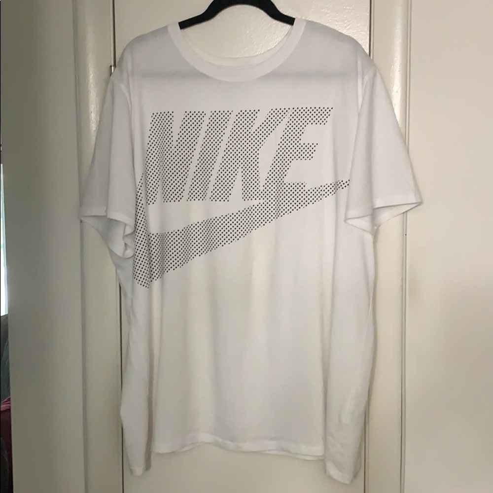 Men’s Nike Tee Shirt